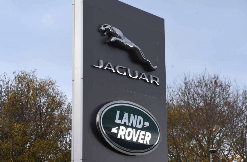  Jaguar Land Rover to Cut Jobs after China, Diesel Demand Fall