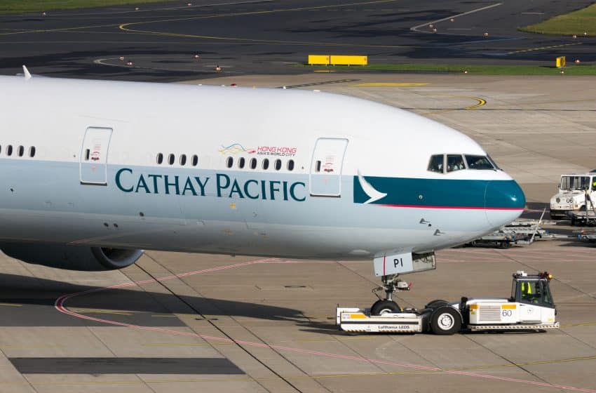  Cathay Pacific to Acquire Stake in Hong Kong Airline