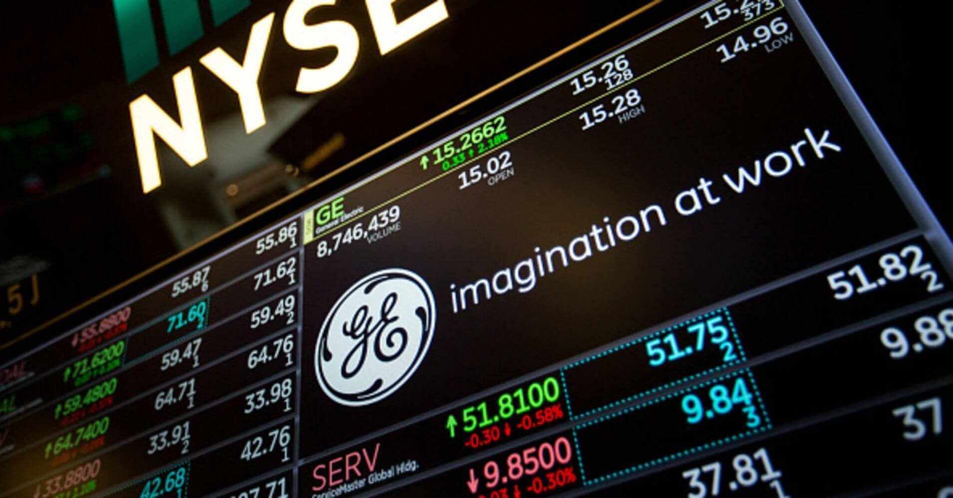  GE Shares Fall As Its CEO Predicts Negative Cash Flow This Year