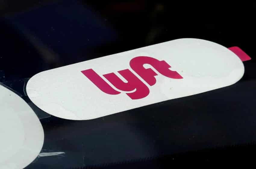 Lyft Makes Stock Market Debut at a Valuation of $24 Billion
