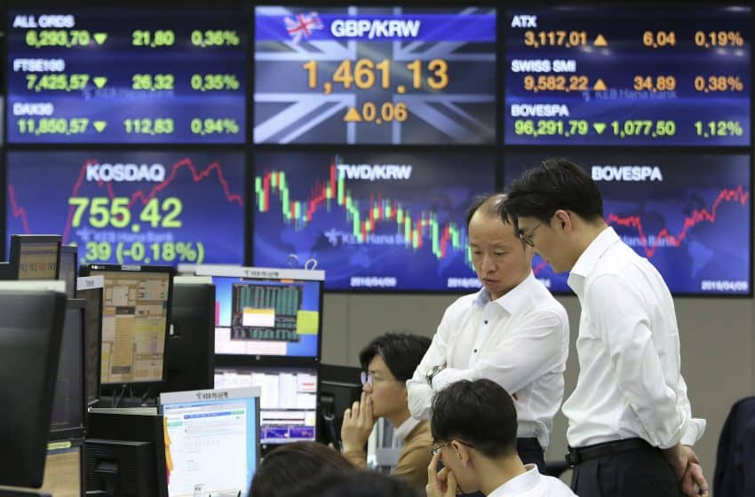  US-China Trade Talks In A Stalemate: Asian Shares Fall